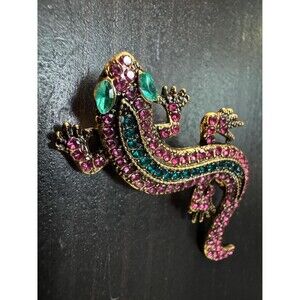Vintage Rhinestone Crystals Sparkle Gecko Lizard Magenta Green Brooch Pin B2